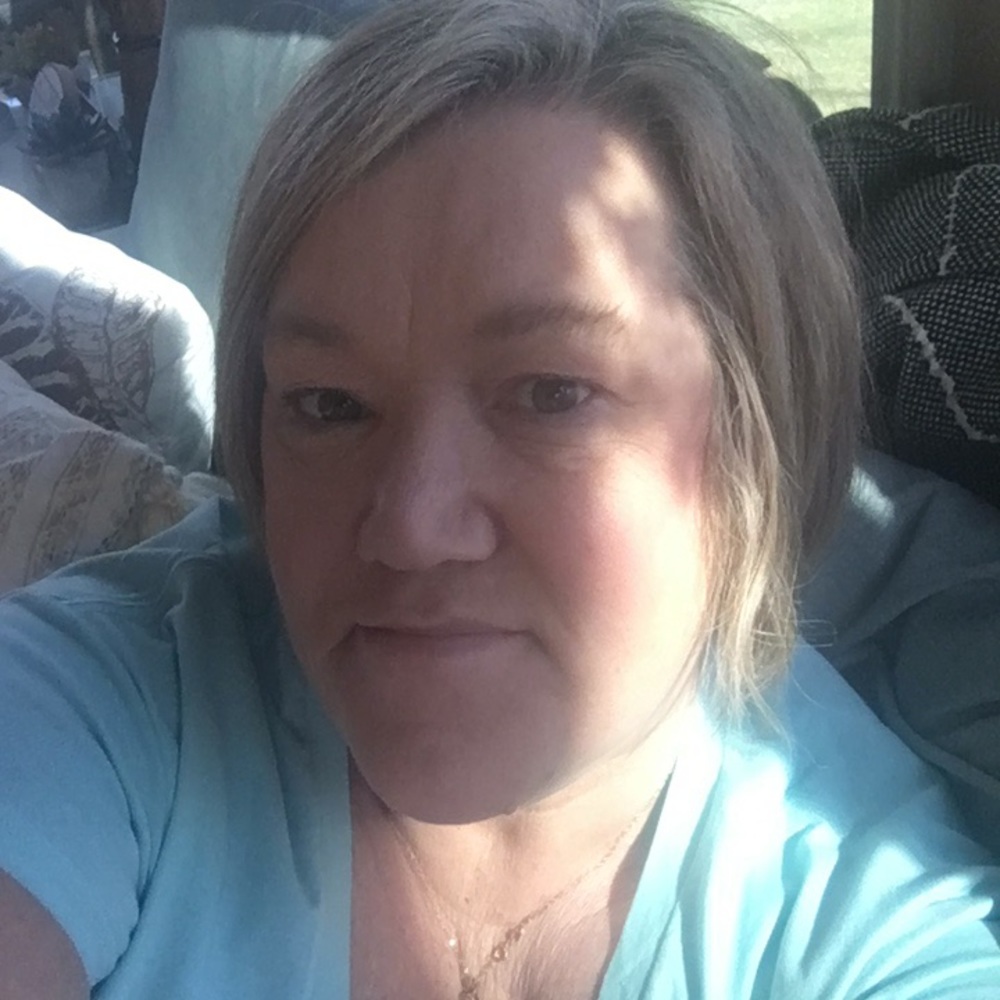 Meet your Posher, Lori